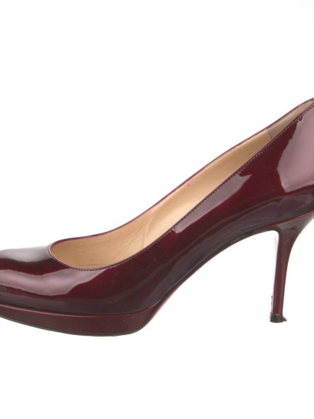 Christian Louboutin Patent Leather Pump in Wine